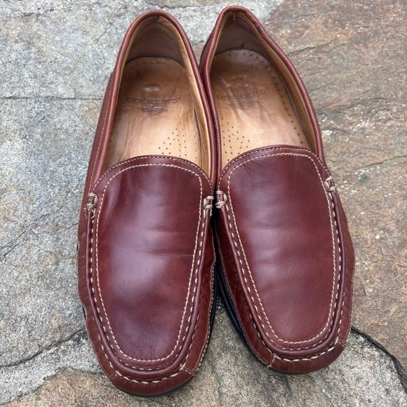 Dockers Brown Leather Slip-On Loafers - Picture 2 of 8
